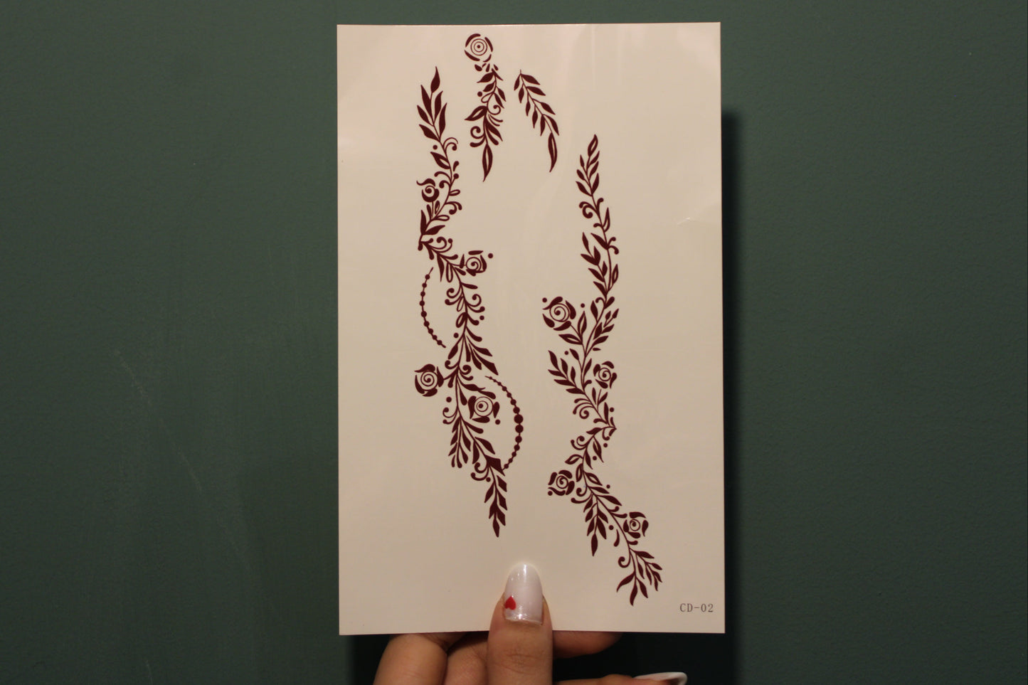 Tatuaj temporar cu henna maro, stil 3