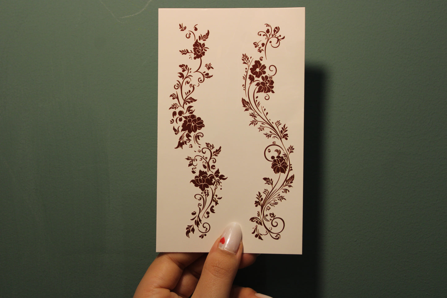 Tatuaj temporar cu henna maro, stil 2